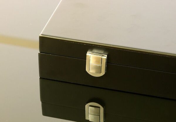 1461439436-975141-big