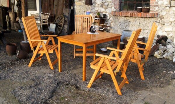 1461449096-502064-big