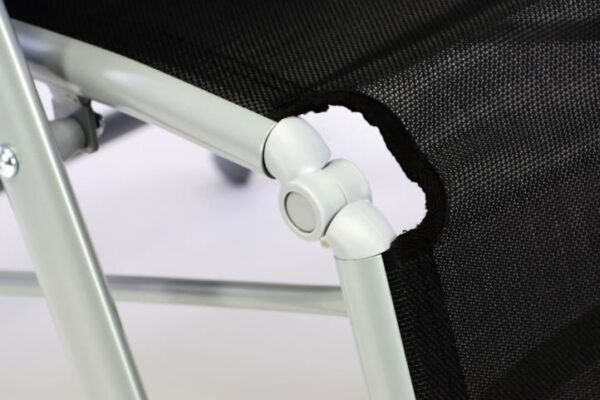 1461452315-887401-big