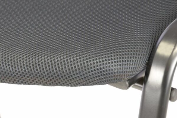 1464006868-715304-big