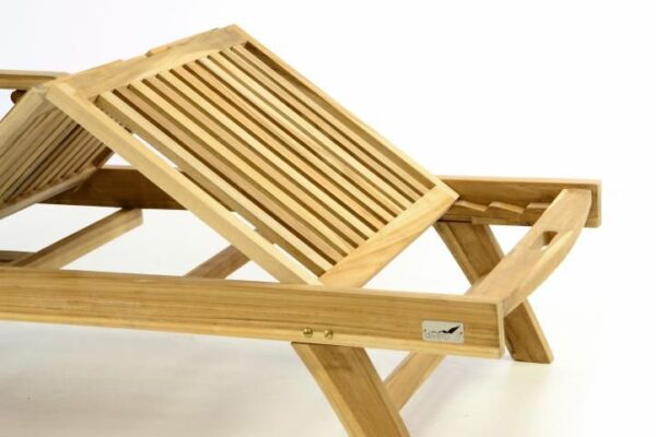 1506671613-993744-big