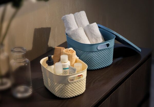 1554384072-436903-big