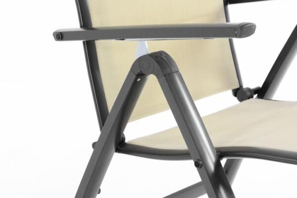 1487758655-796865-big