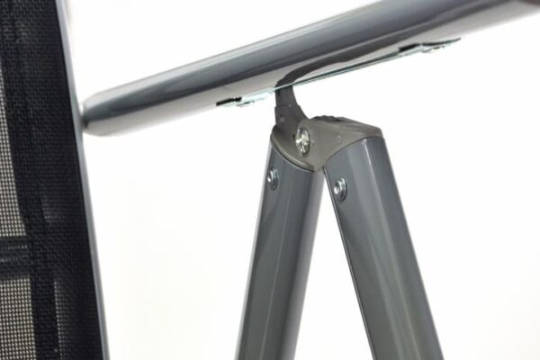 1529474328-185084-big