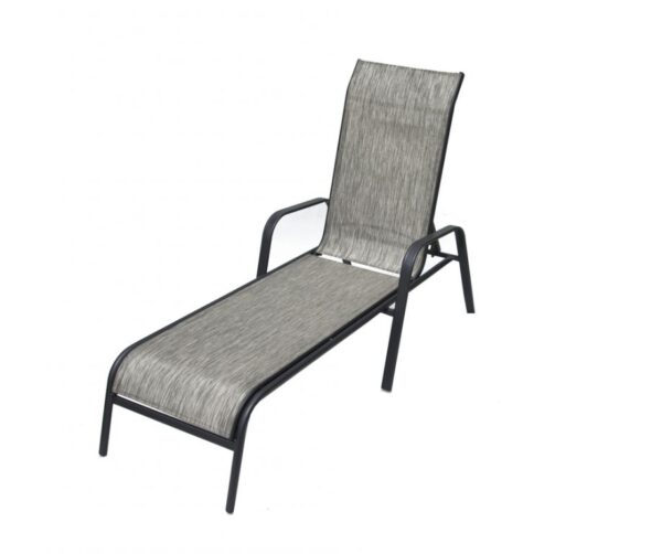 1558976083-51757-big