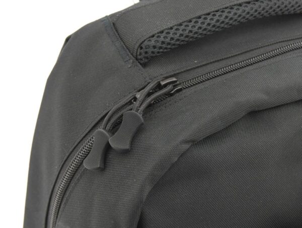 1569834685-736617-big