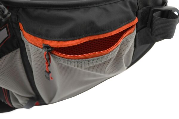 1571666940-376110-big